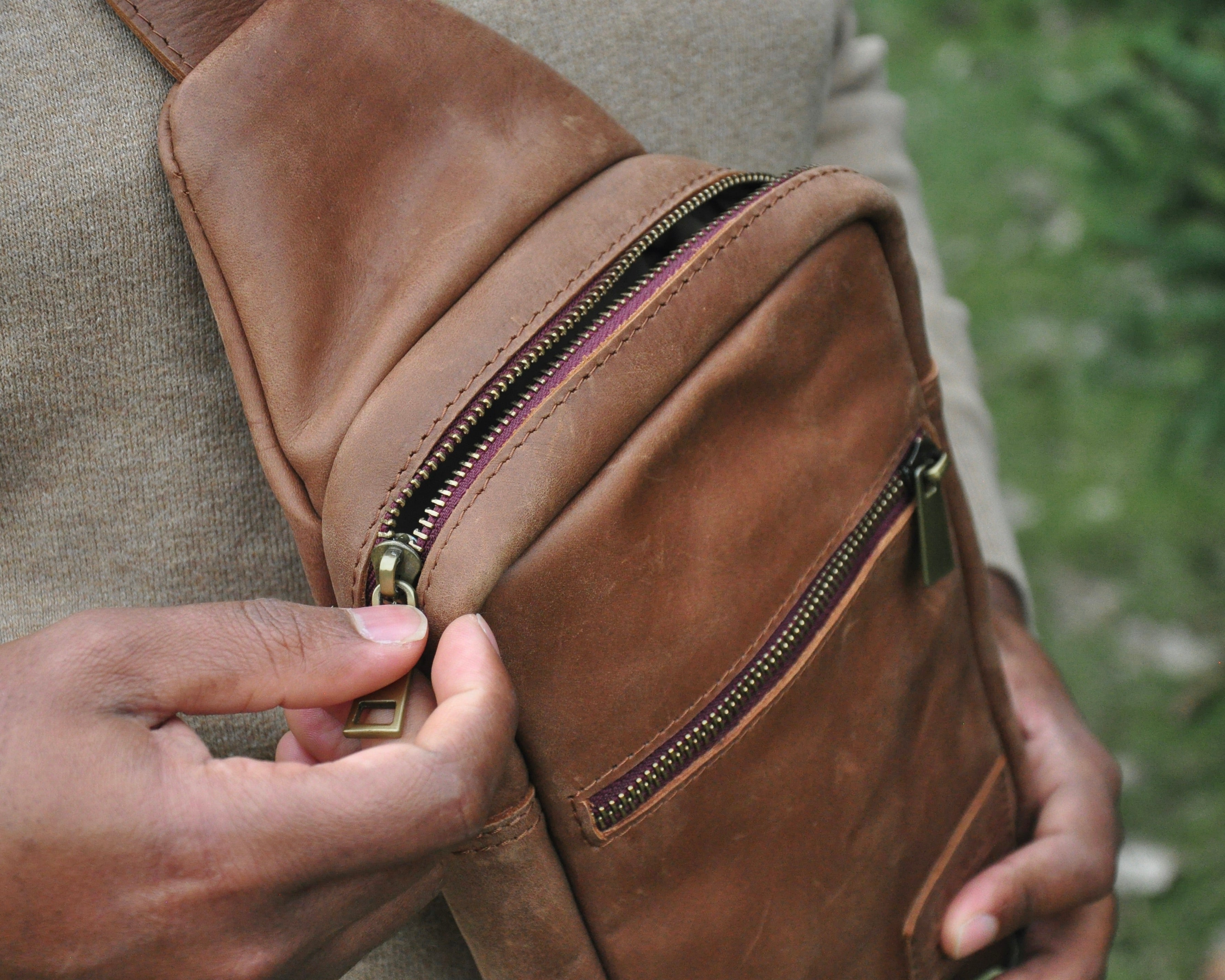 Addis Sling Bag